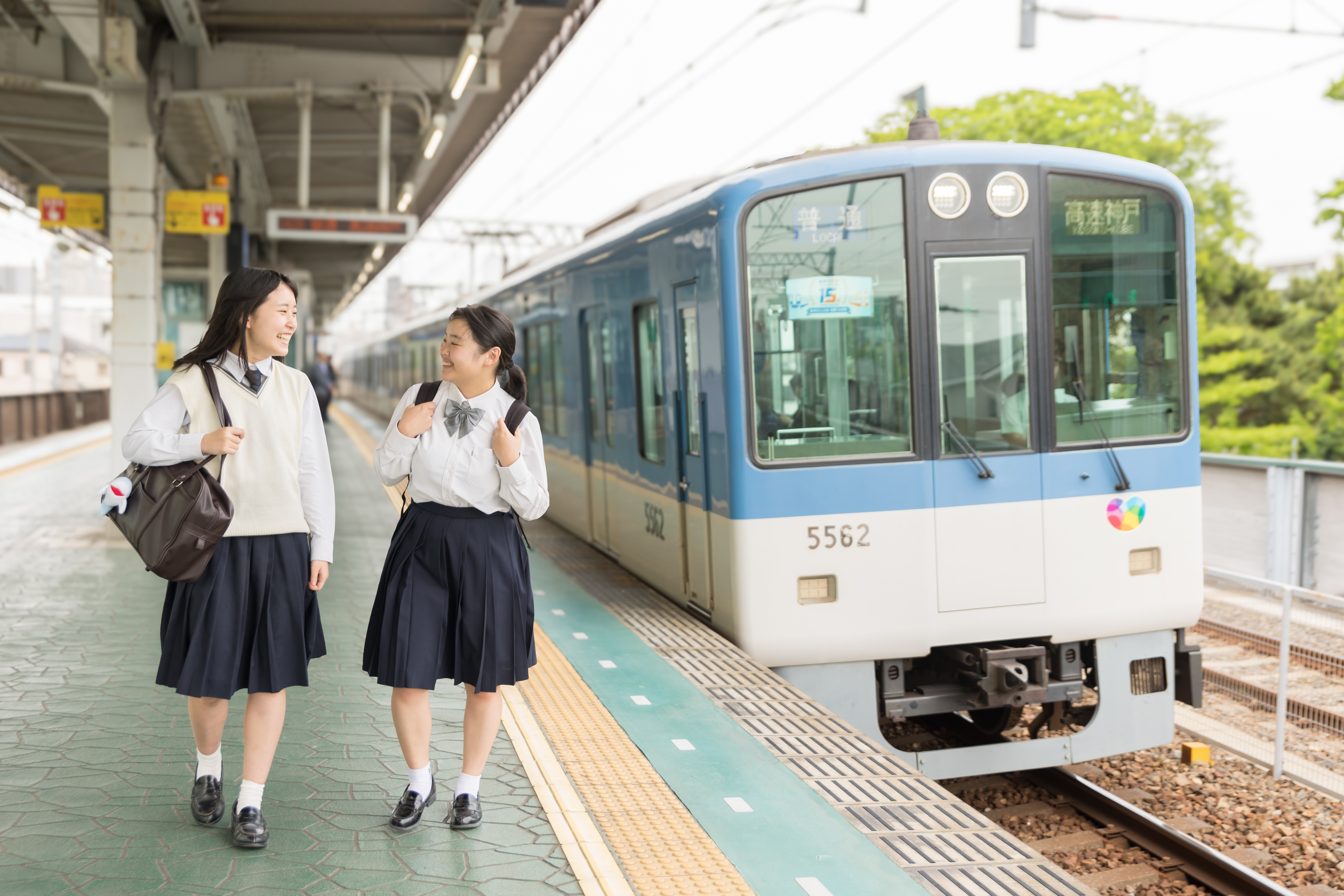 阪神石屋川の画像