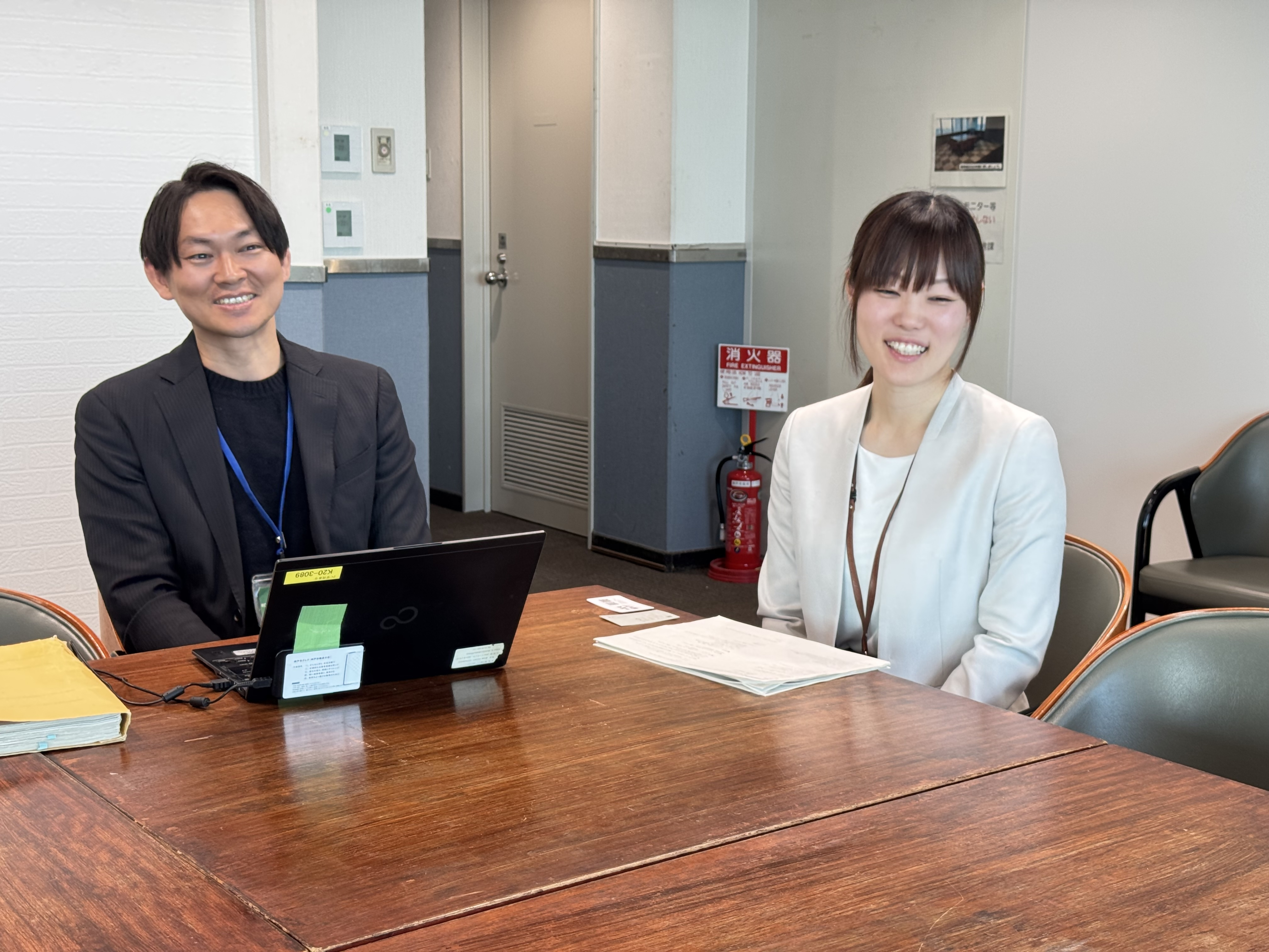 こべっこウェルカム定期便の担当者左から秋武さんと谷さん